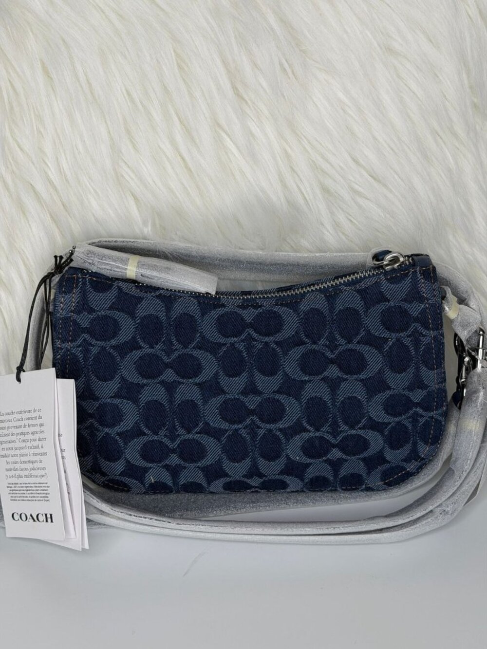 Coach Women’s Mini Swinger Bag 20 in Signature Denim - Picture 7 of 8